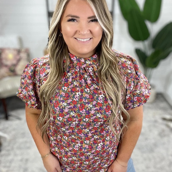 Vici Women’s Multicolor Floral Puff Sleeve Tie Back Blouse Top Size XL - Picture 3 of 10
